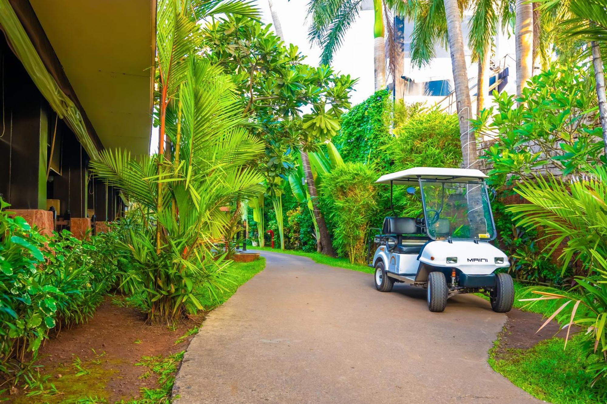 O Hotel Goa, Candolim Beach Eksteriør bilde